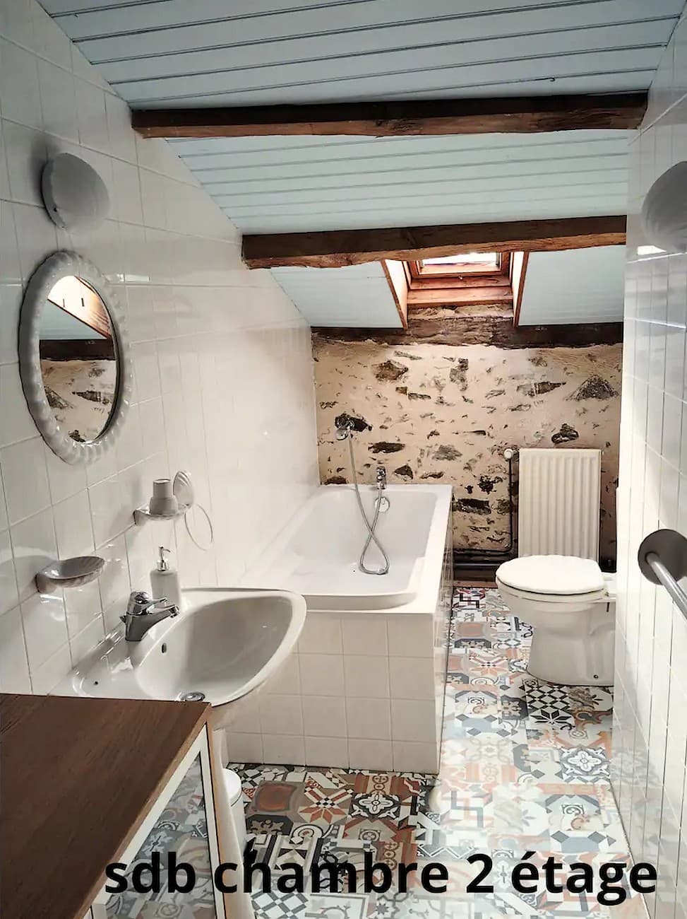 la-foret-sur-sevre-gite-la-longere-du-plessis-mornay-salle-de-bain