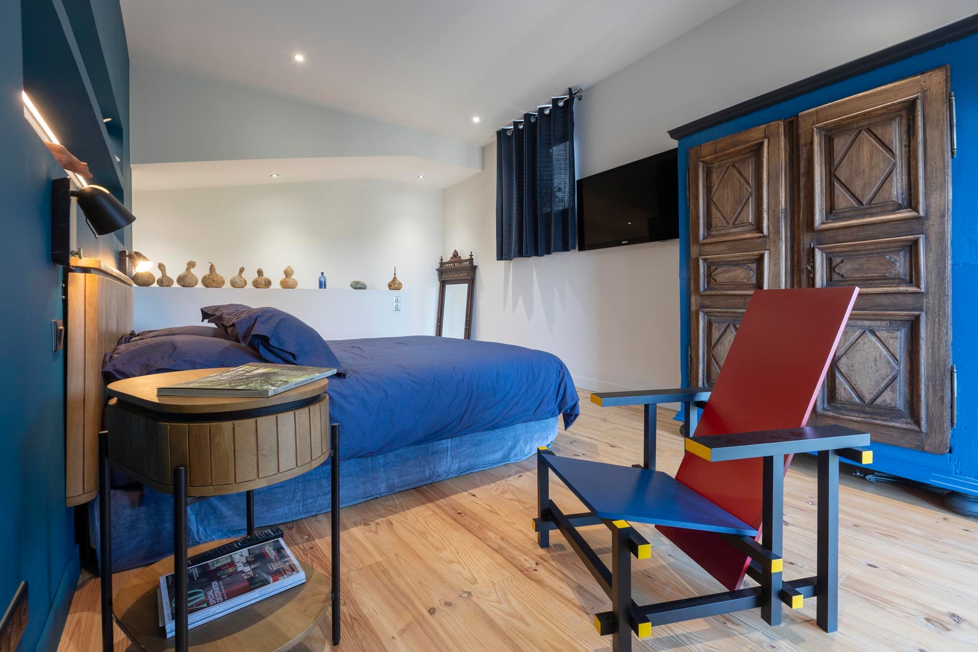 la-motte-bleu-lastours-limousin-nouvelle-aquitaine-38