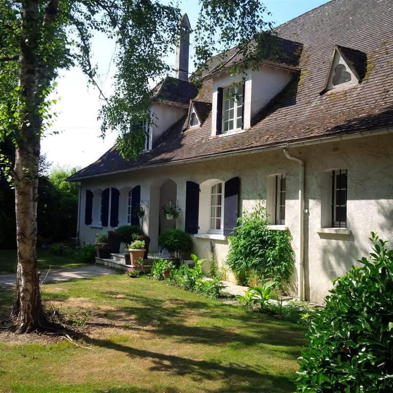lauzun-au coeur des acacias-facade maison