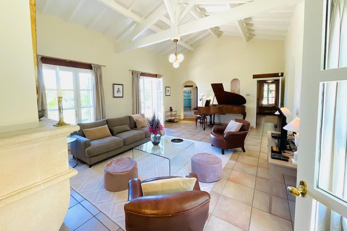 living-room-holiday-home-in-nouvelle-aquitaine.104984