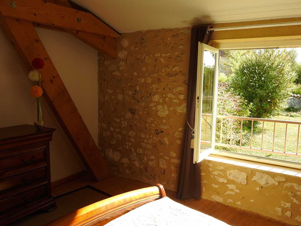 location-gite-manzac-grange-couture-chambre6