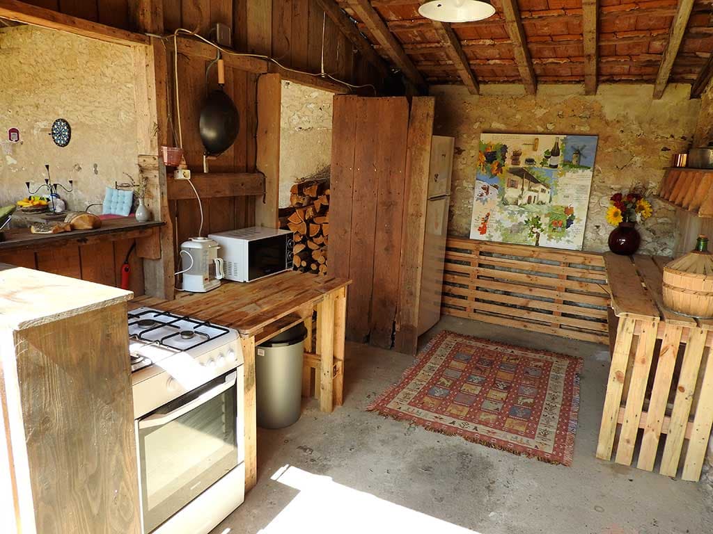 location-gite-manzac-grange-couture-cuisine-preau