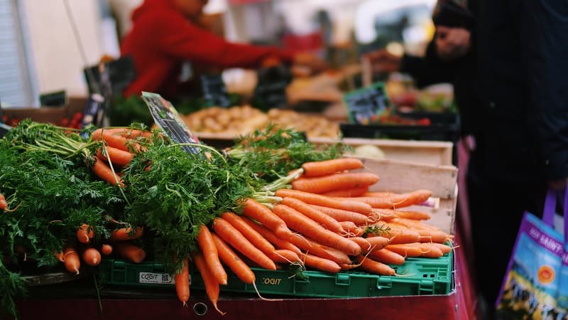 marché-traditionnel-miramont2