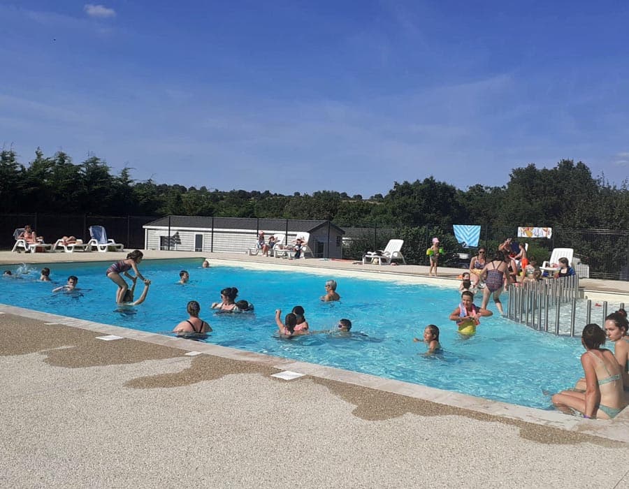 nouvelle-piscine-argentonnay-nord-deux-sevres-camping-au-lac-dhautibus