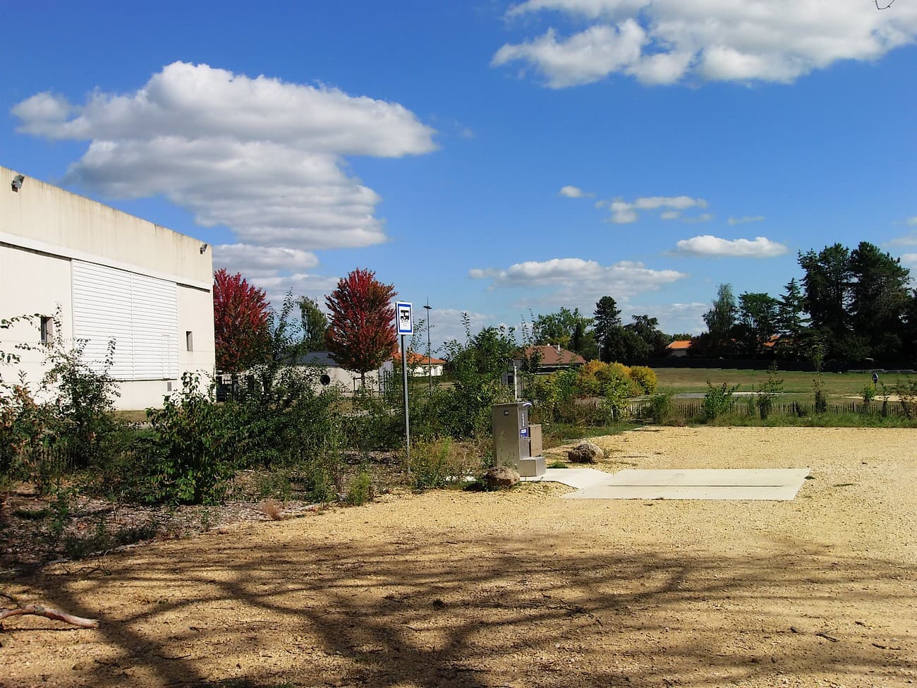 nueil-les-aubiers-aire-de-camping-car