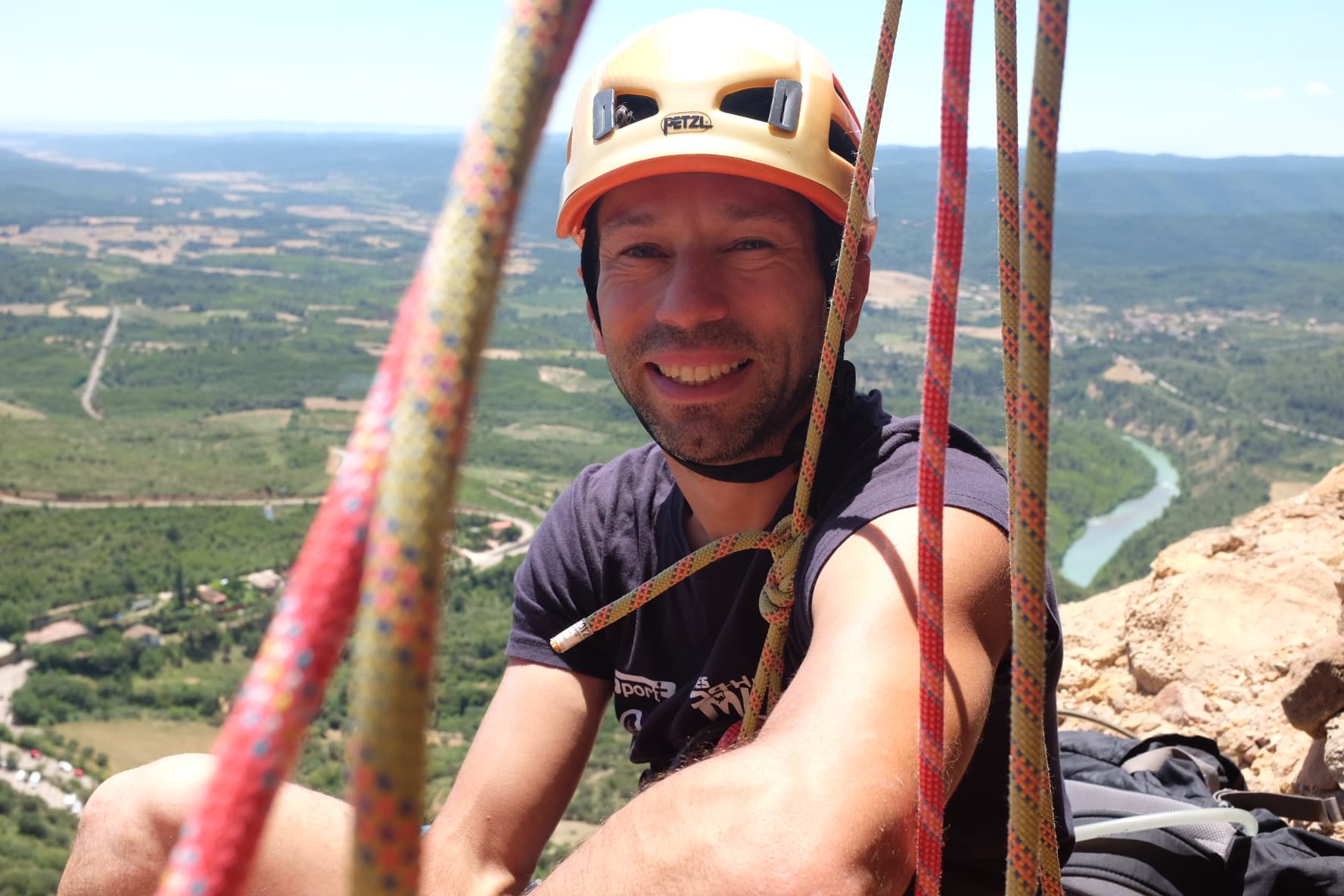 Etienne Camp, moniteur diplômé d'État en escalade et canyoning