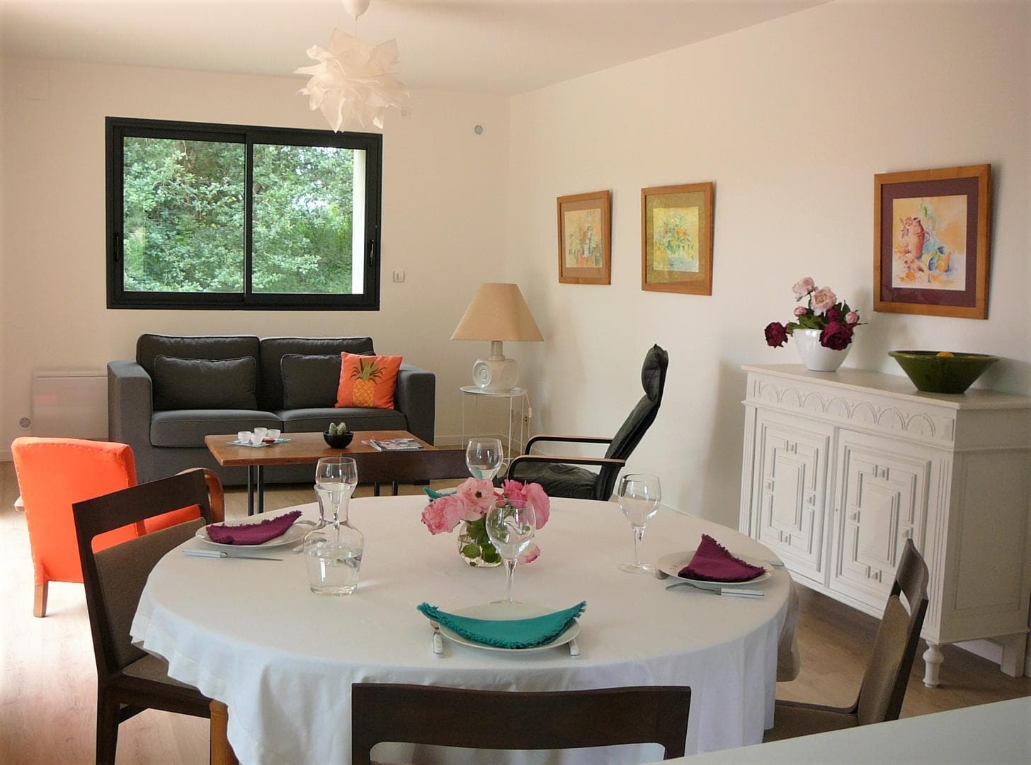 Salle à manger du gîte St Pierre à Coudures Gîtes de France Landes
