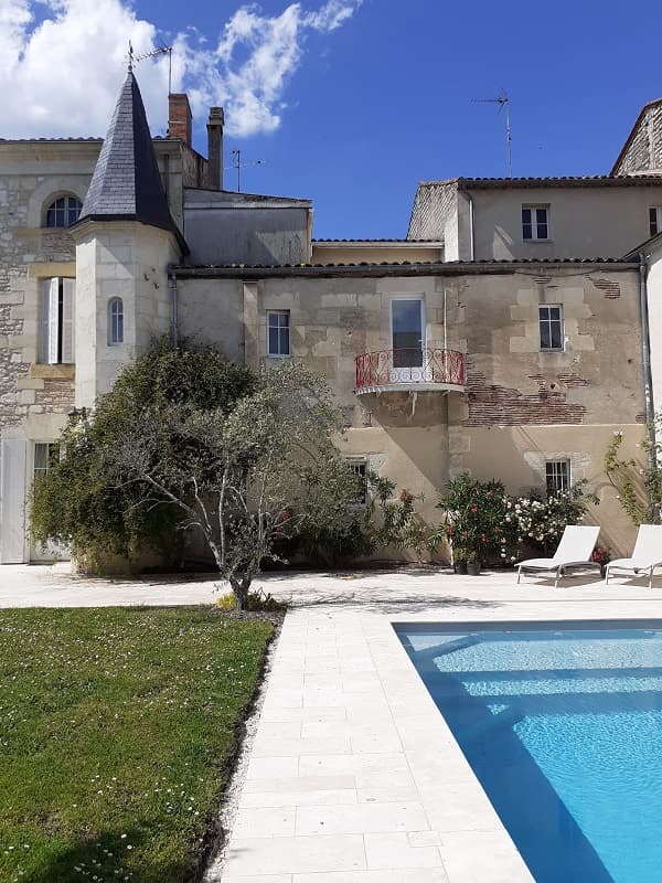 pool, garden and loungers