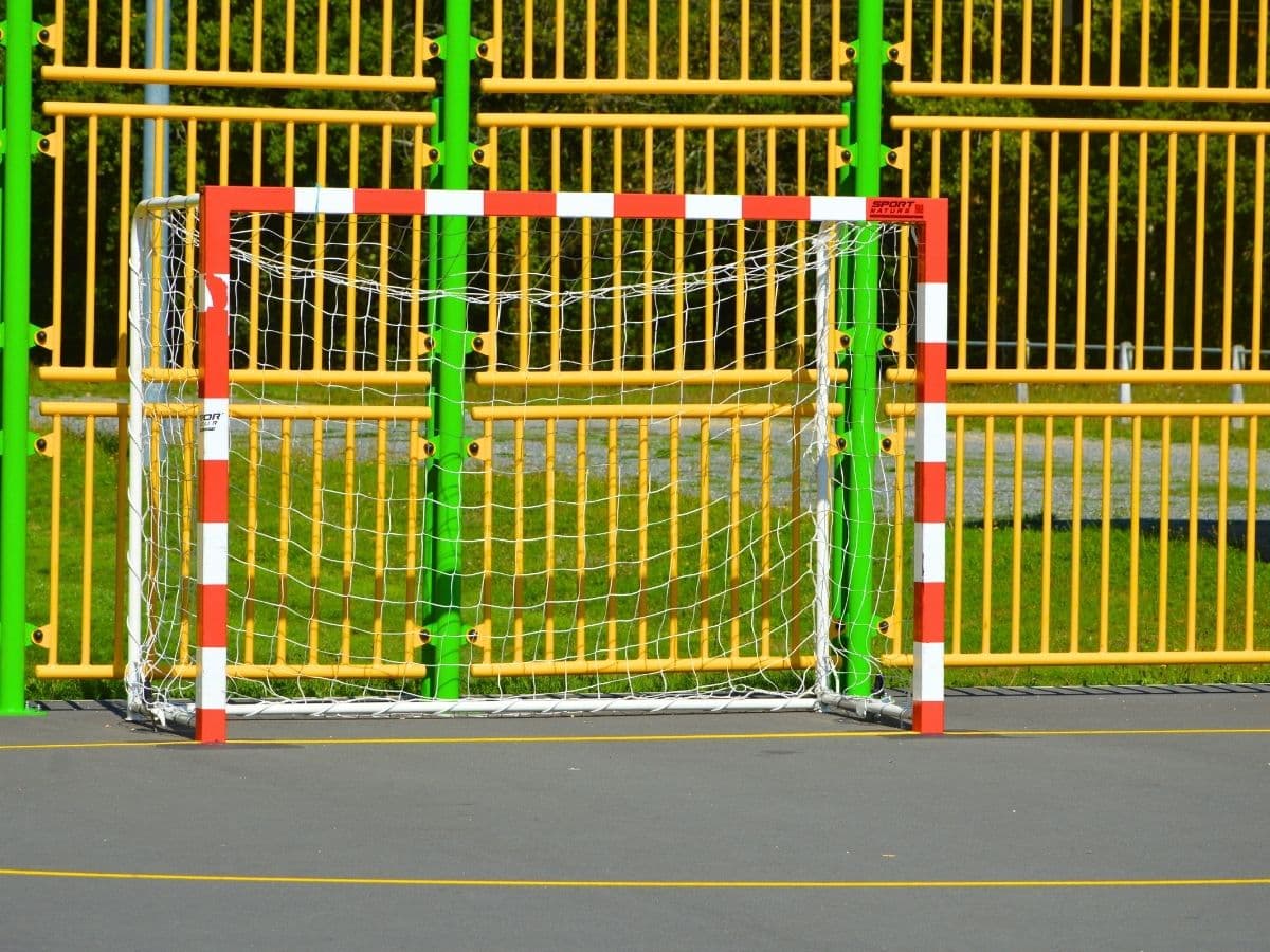 Terrain omnisports - Saint-Maurice-les-Brousses