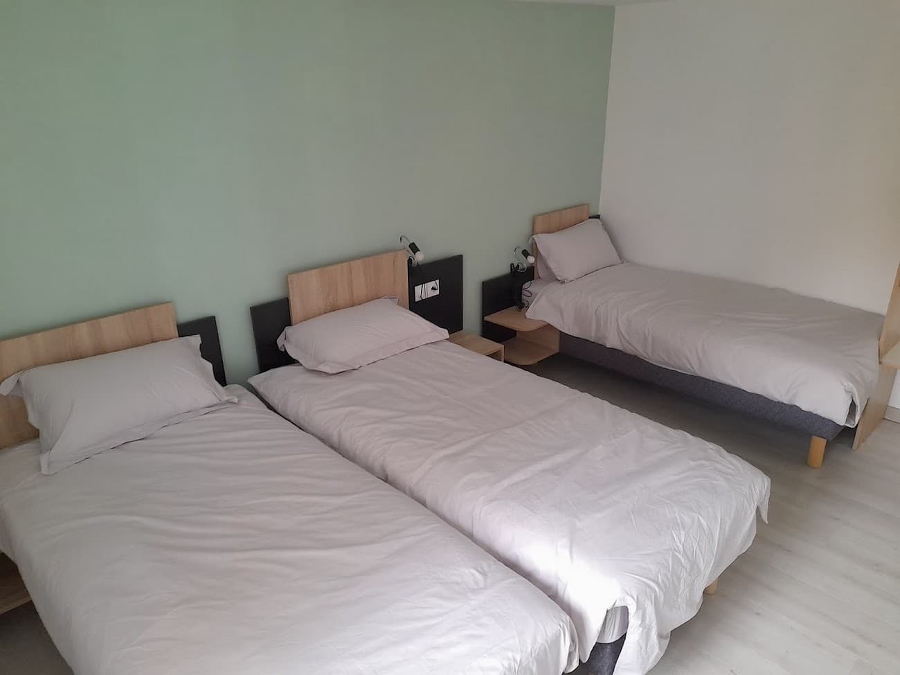 st-amand-sur-sevre-gite-la-rimbaudiere-chambre1