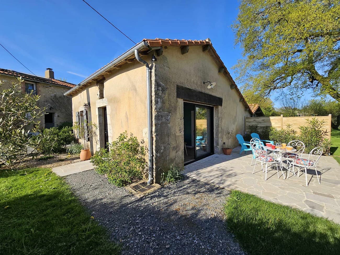 st-amand-sur-sevre-maisonnette-independante-2-4pers
