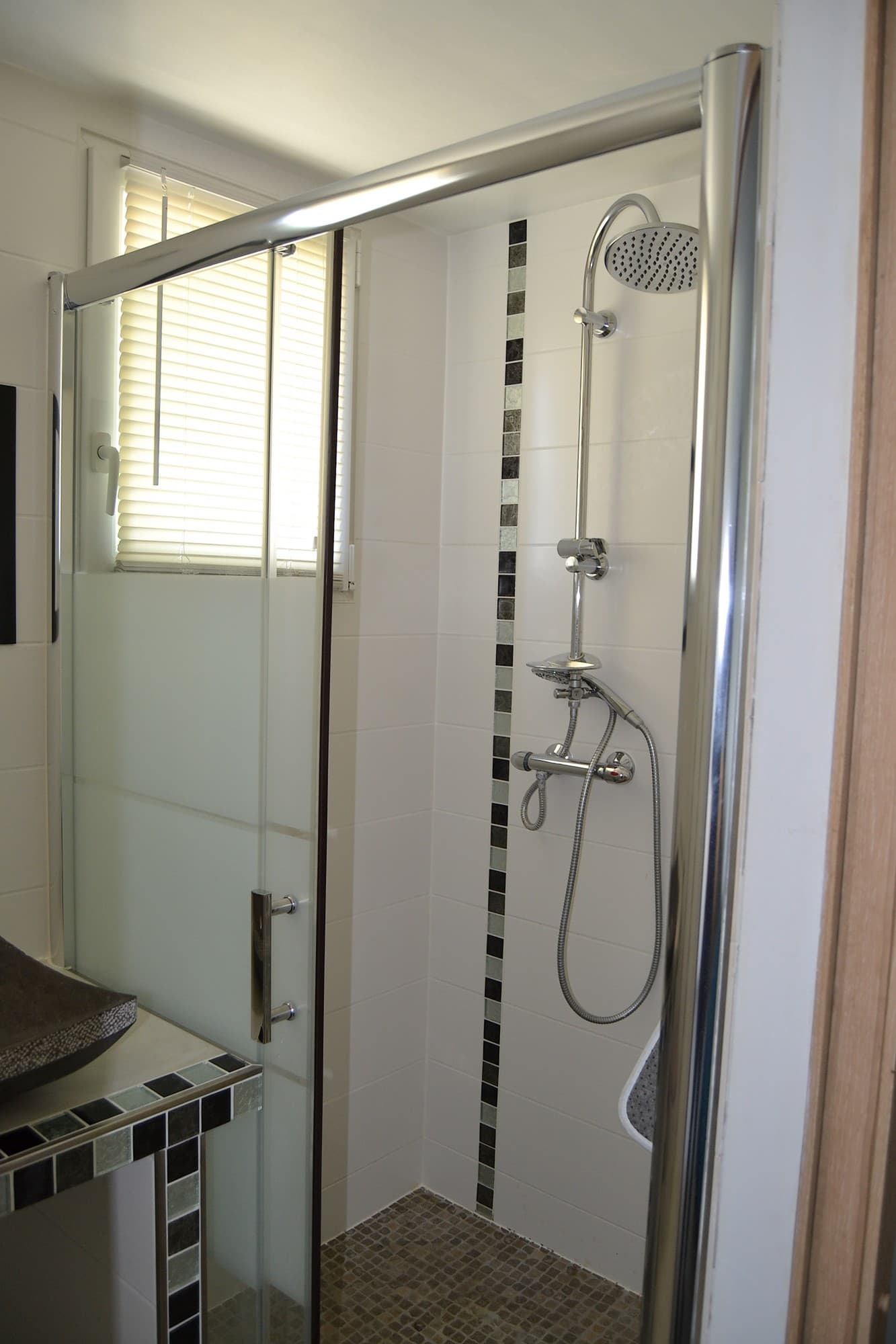 st-aubin-de-baubigne-gite-chez-juliette-douche