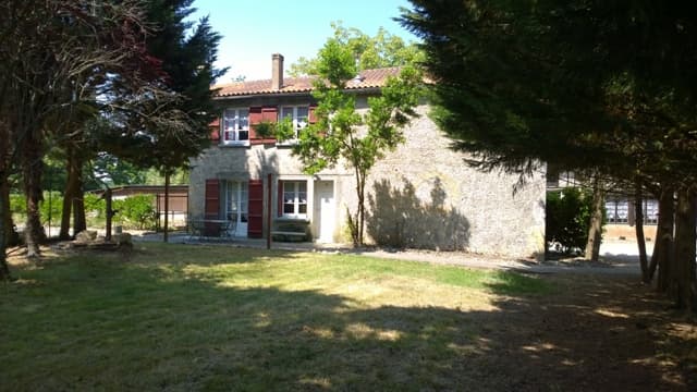 Les Gîtes de Castéra Tivoli
