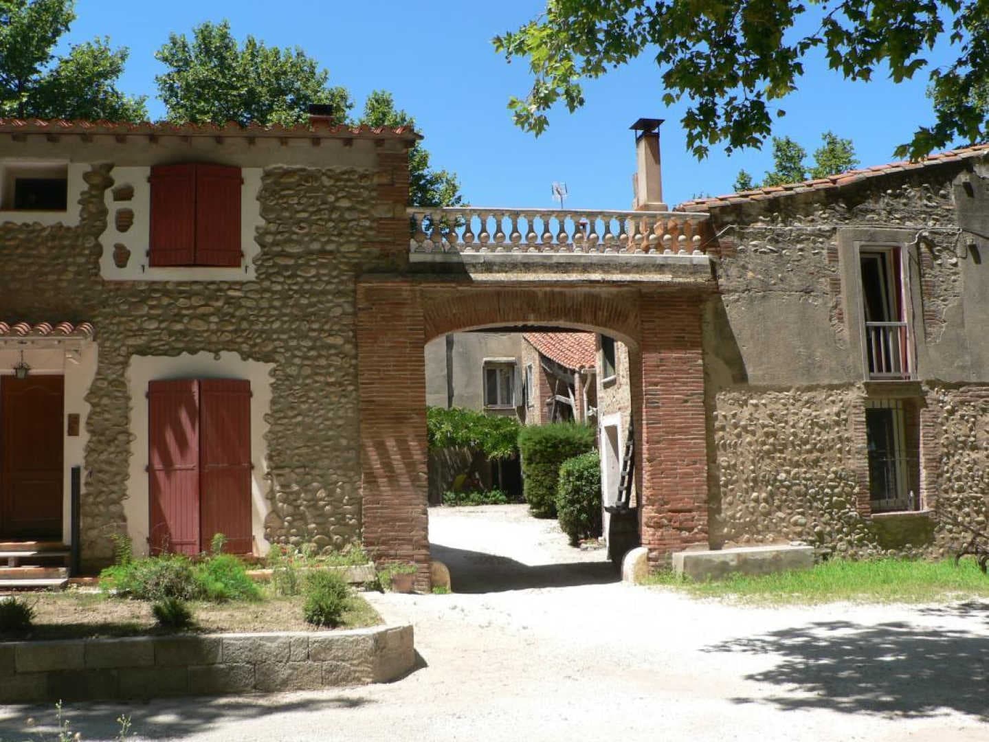 La cour_16