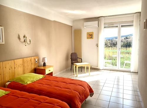 CHAMBRE 205