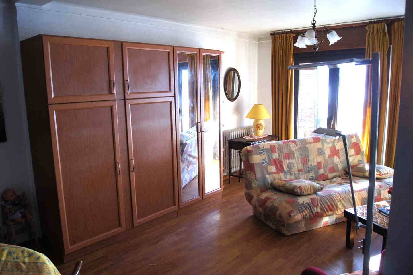 SALON