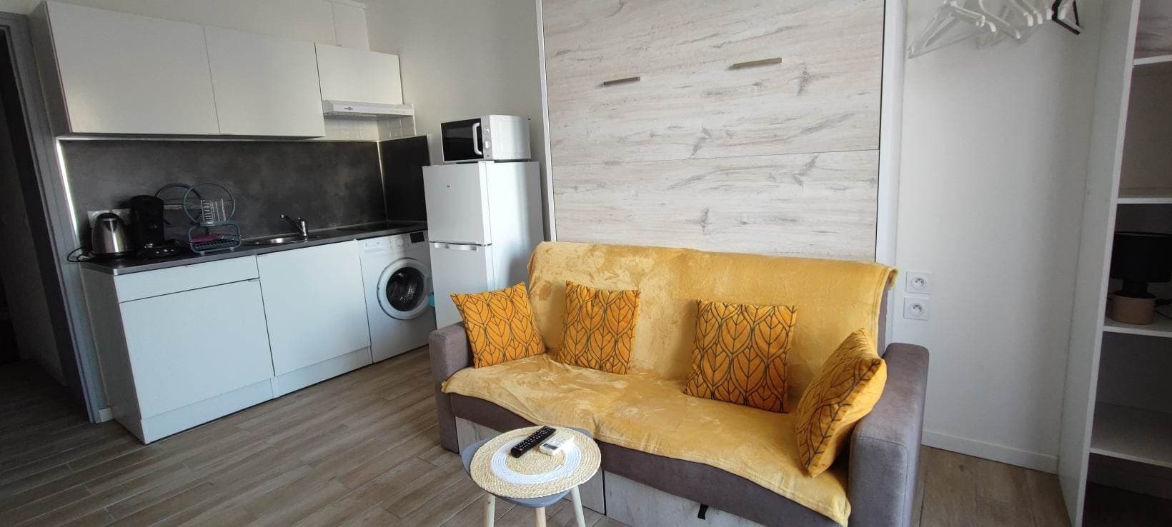 Studio 202 (1)