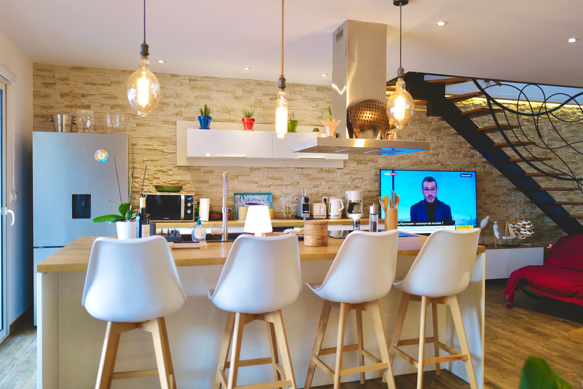 Vue vers ilot cuisine