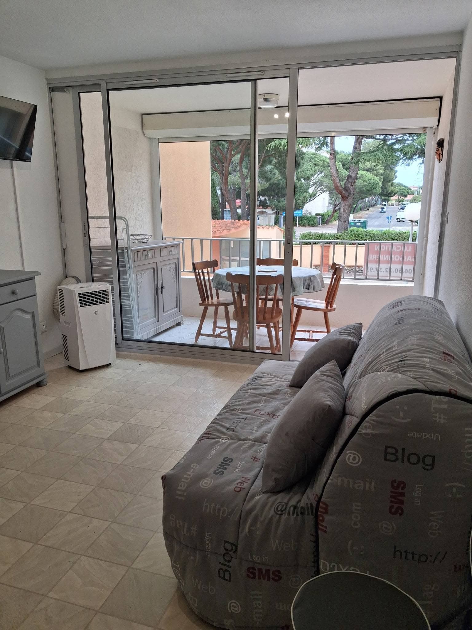vue salon - loggia