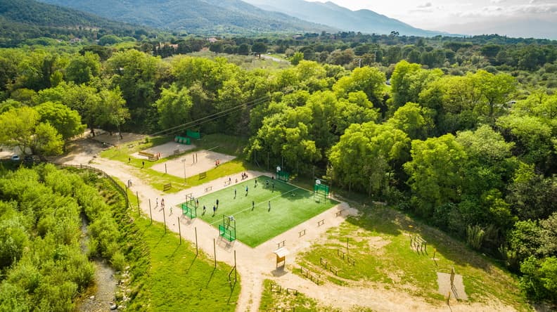 8 - Terrains multisports