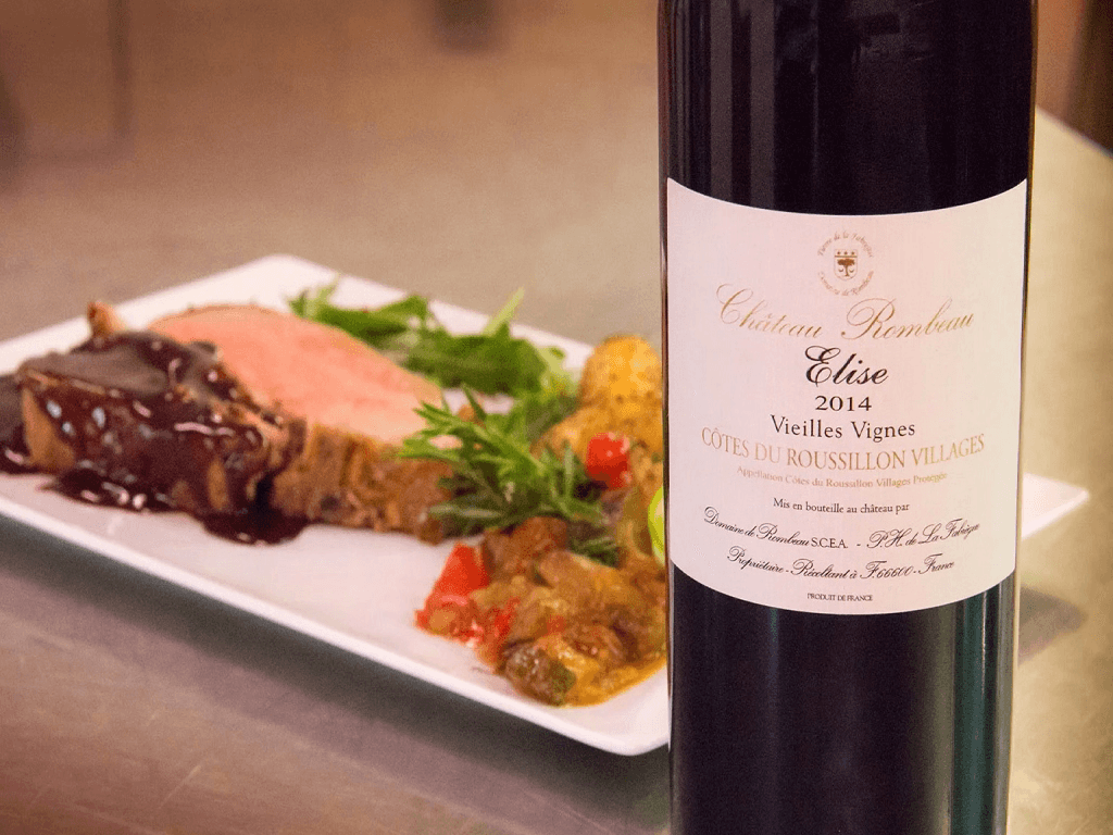 Plat et bouteille du domaine