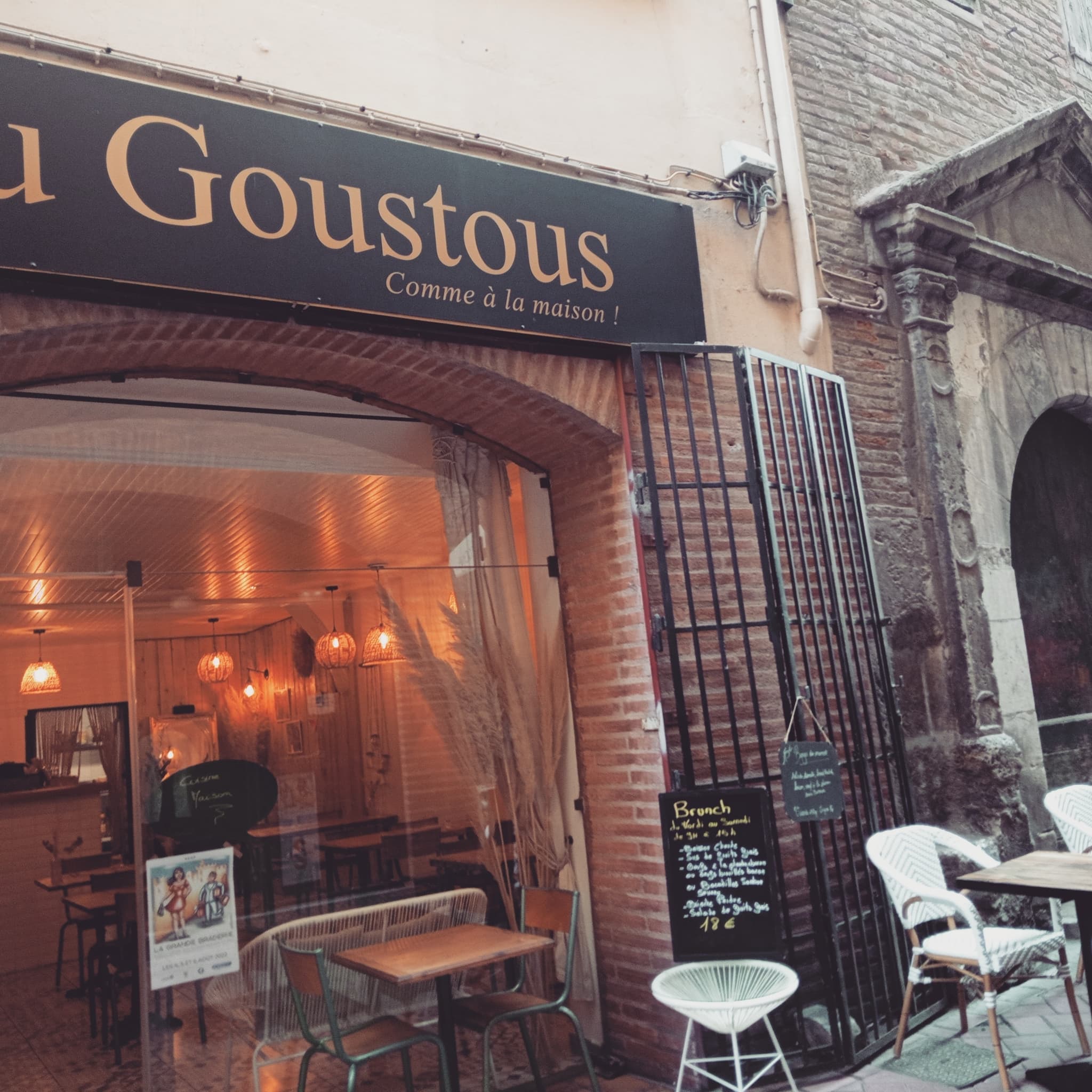 AU GOUSTOUS 1