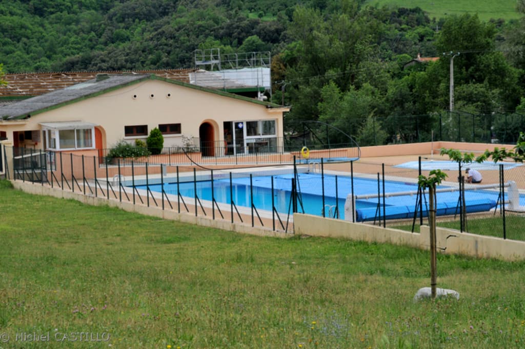 arles_sur_tech_piscine_municipale