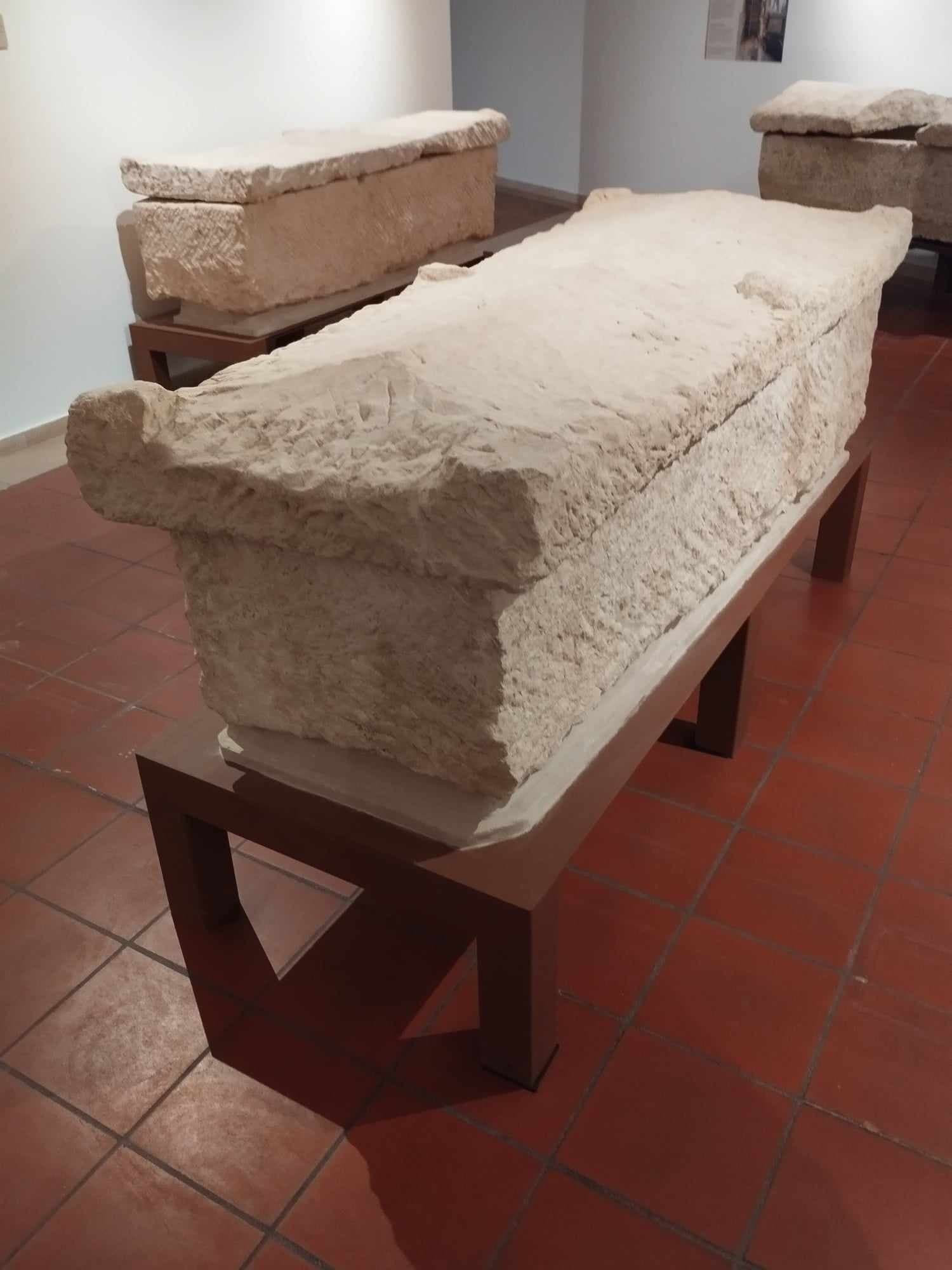 sarcophages