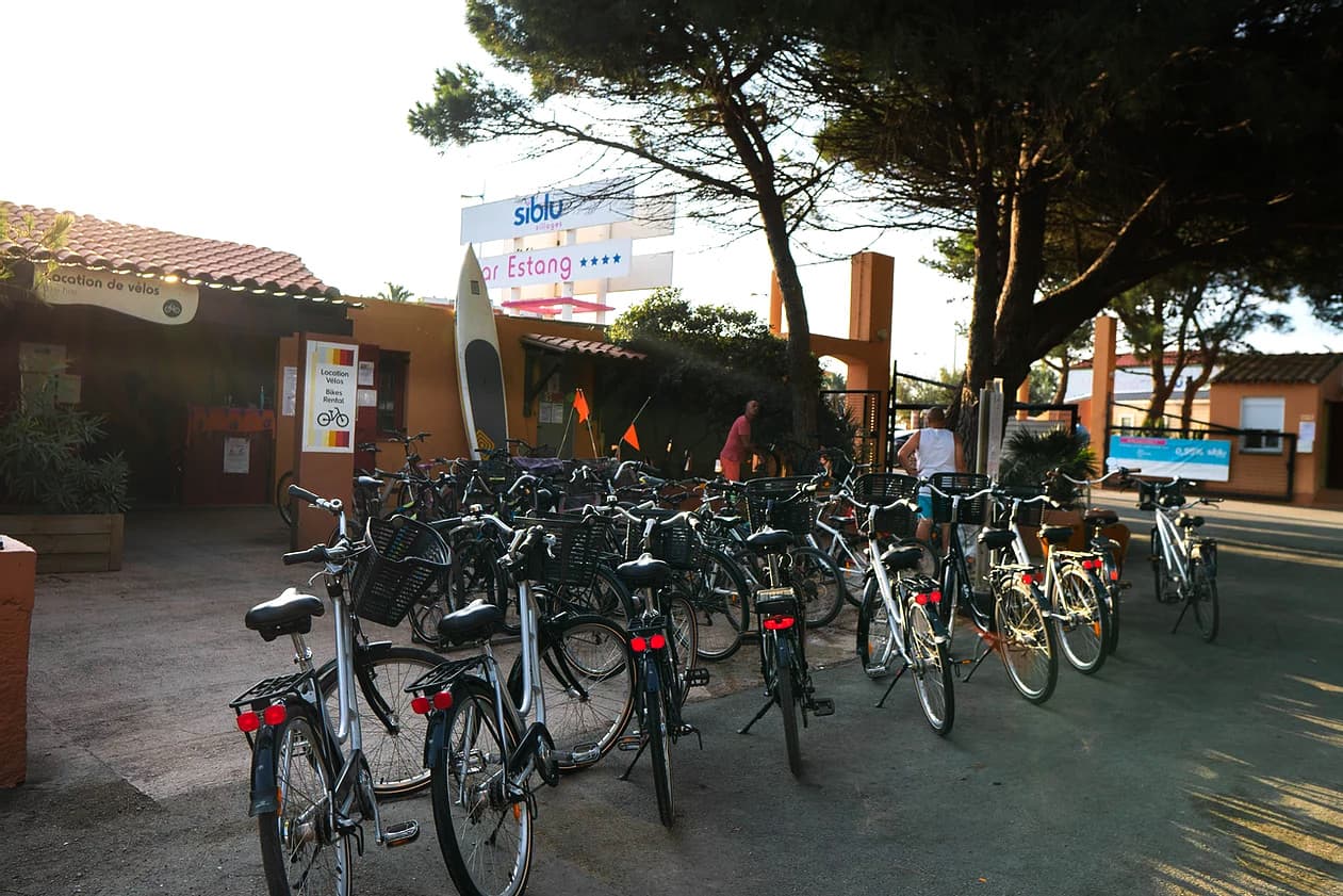 seaBikeAndSun