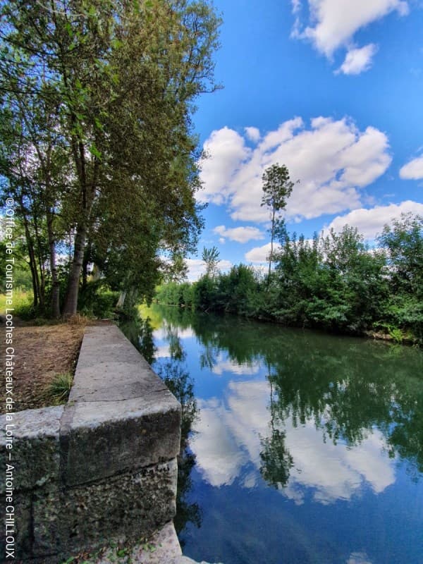 1_canoe-sur-lindre-a-loches_antoine-chilloux_2040-12-31_medium
