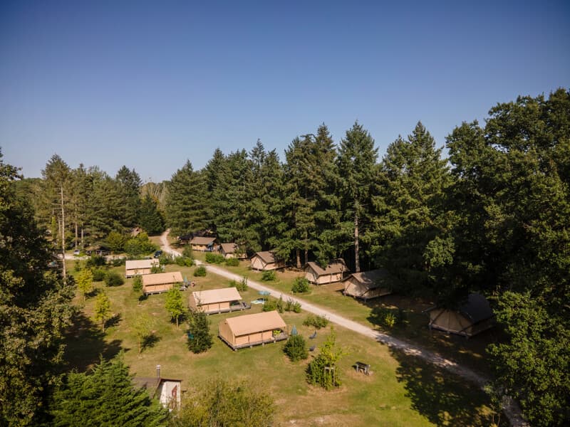 172_Huttopia-Chateaux-ManuReyboz.jpg-800px