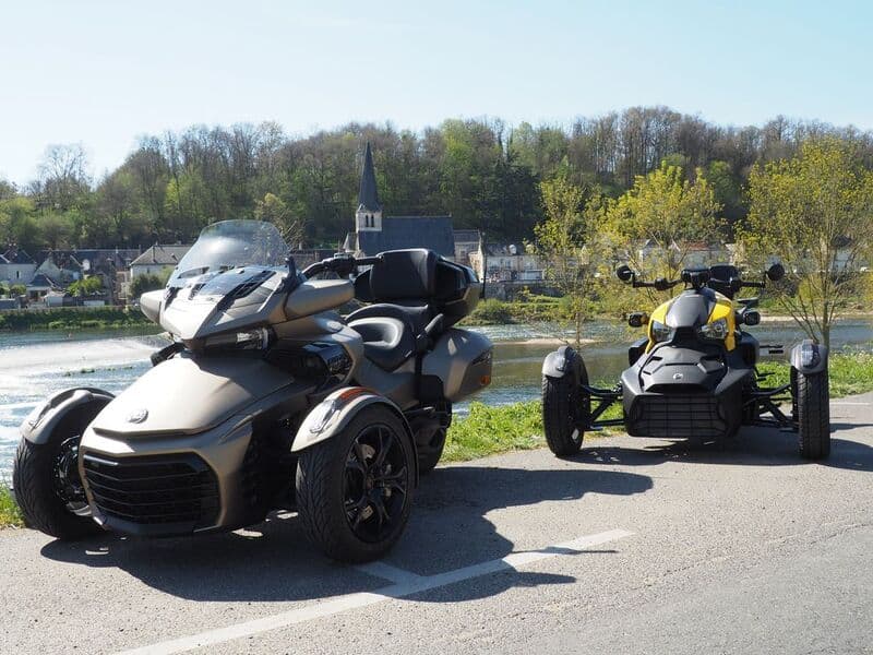 18-location-moto-scooter-ride-in-tours