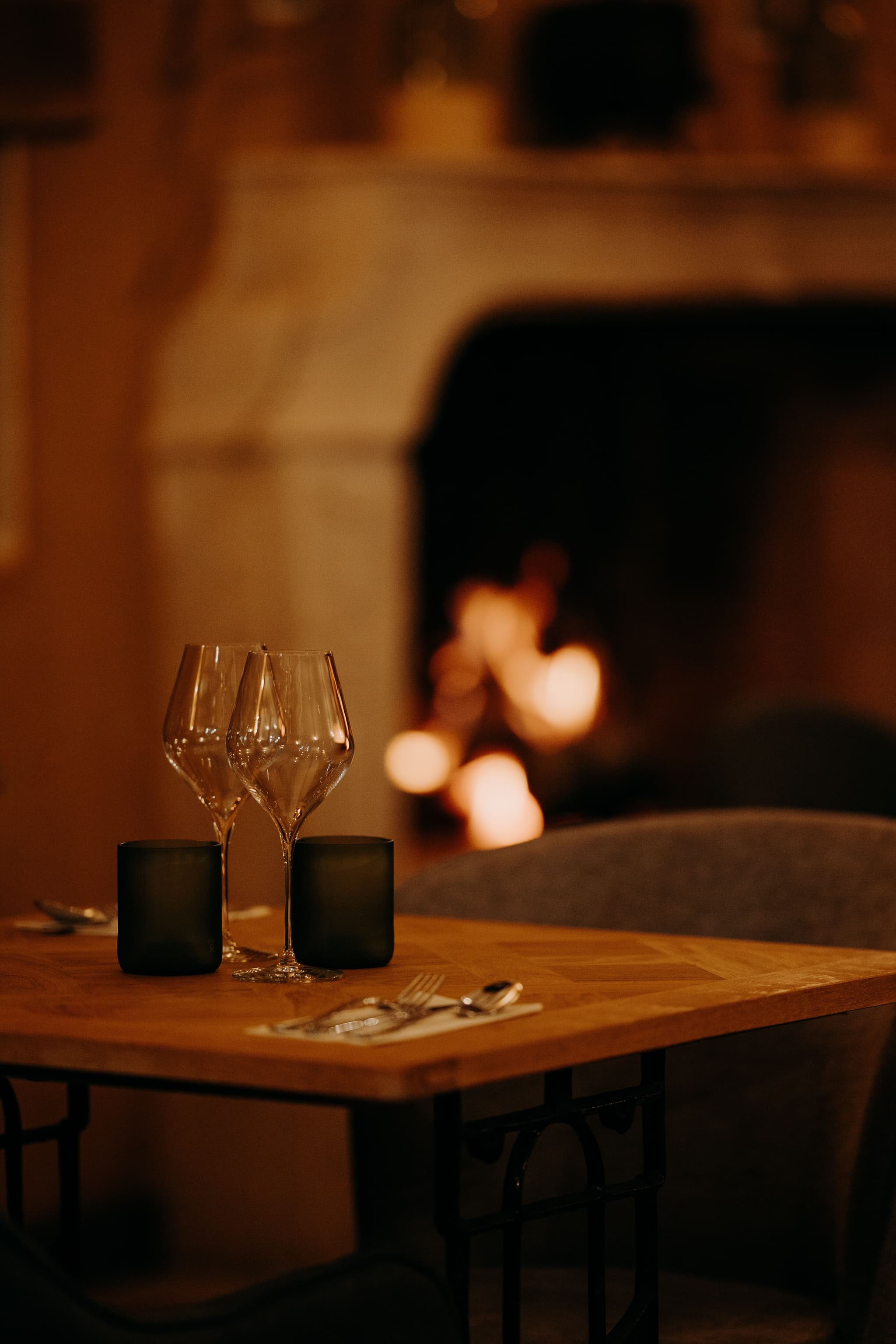 table au coin de cheminée