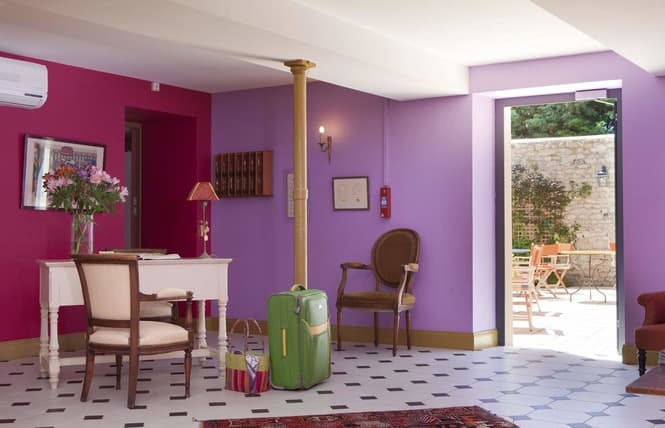 Hôtel - restaurant O en couleur à Oucques