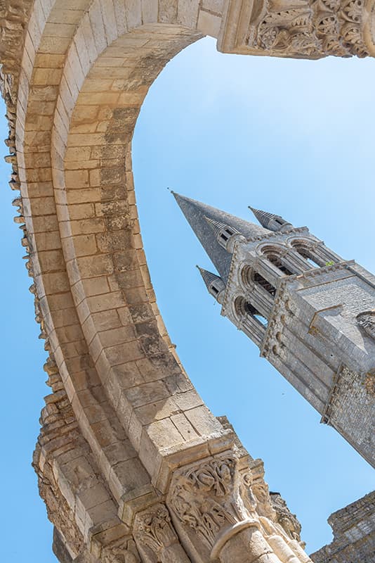 Clocher de l'abbaye de Déols
