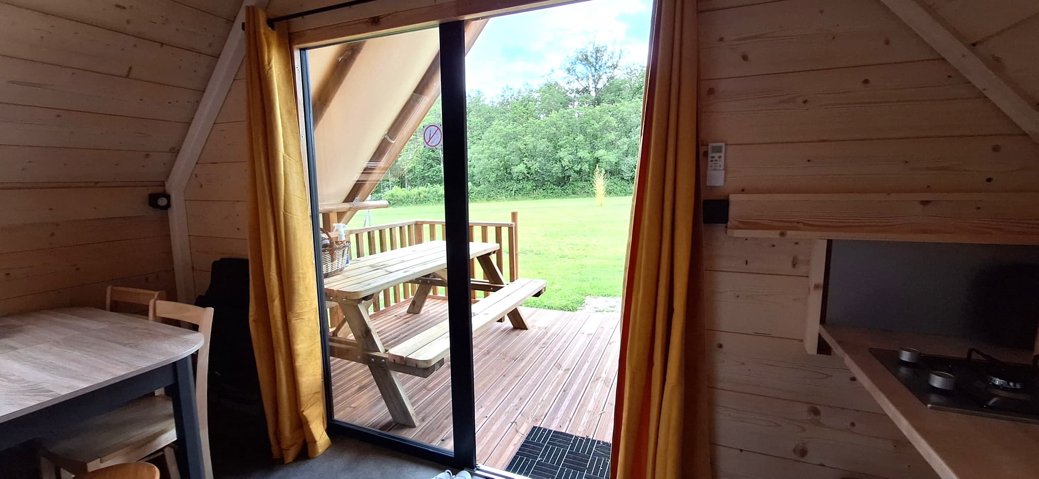 interieur family vu sur terrasse