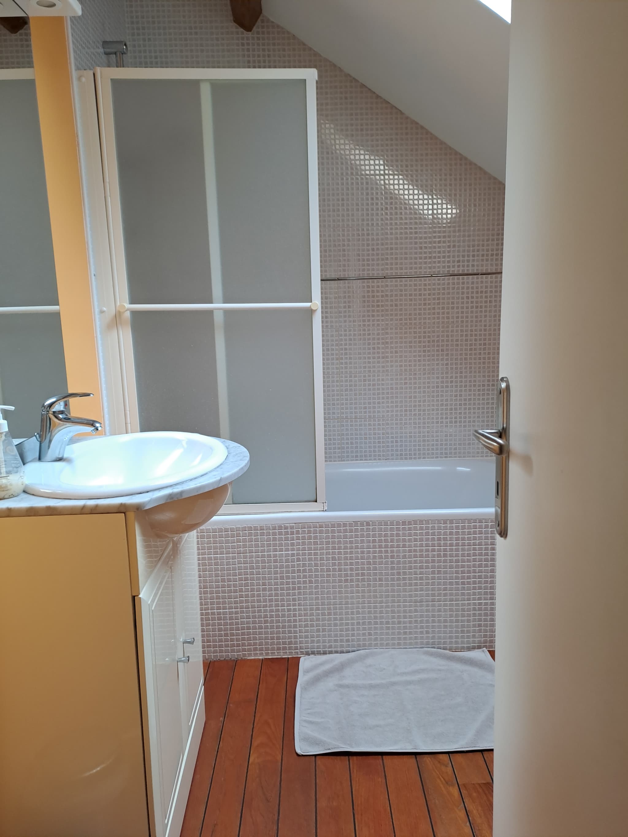 SD BAIN ETAGE