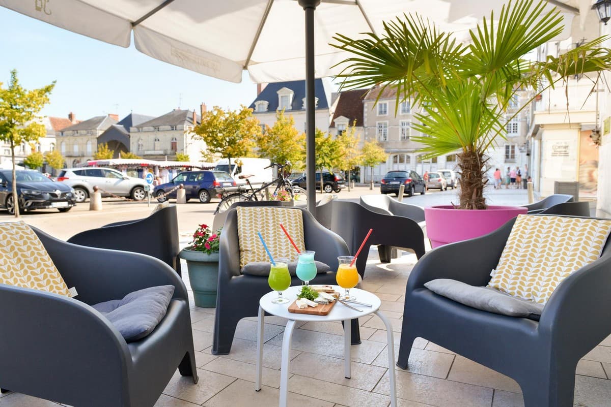ACVL-Richelieu-Le-puit-doree-Hotel-restaurant--3-