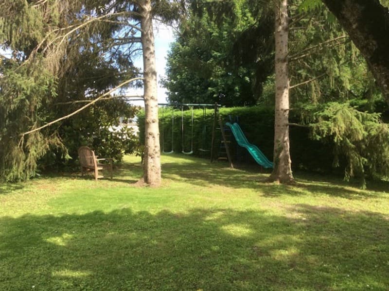 ACVL-BEAUMONT-EN-VERON-GITE-FROMENTAUX-12-Les-balacoires
