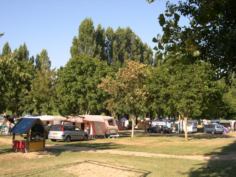 Camping municipal Les bords de Creuse - Yzeures-sur-Creuse