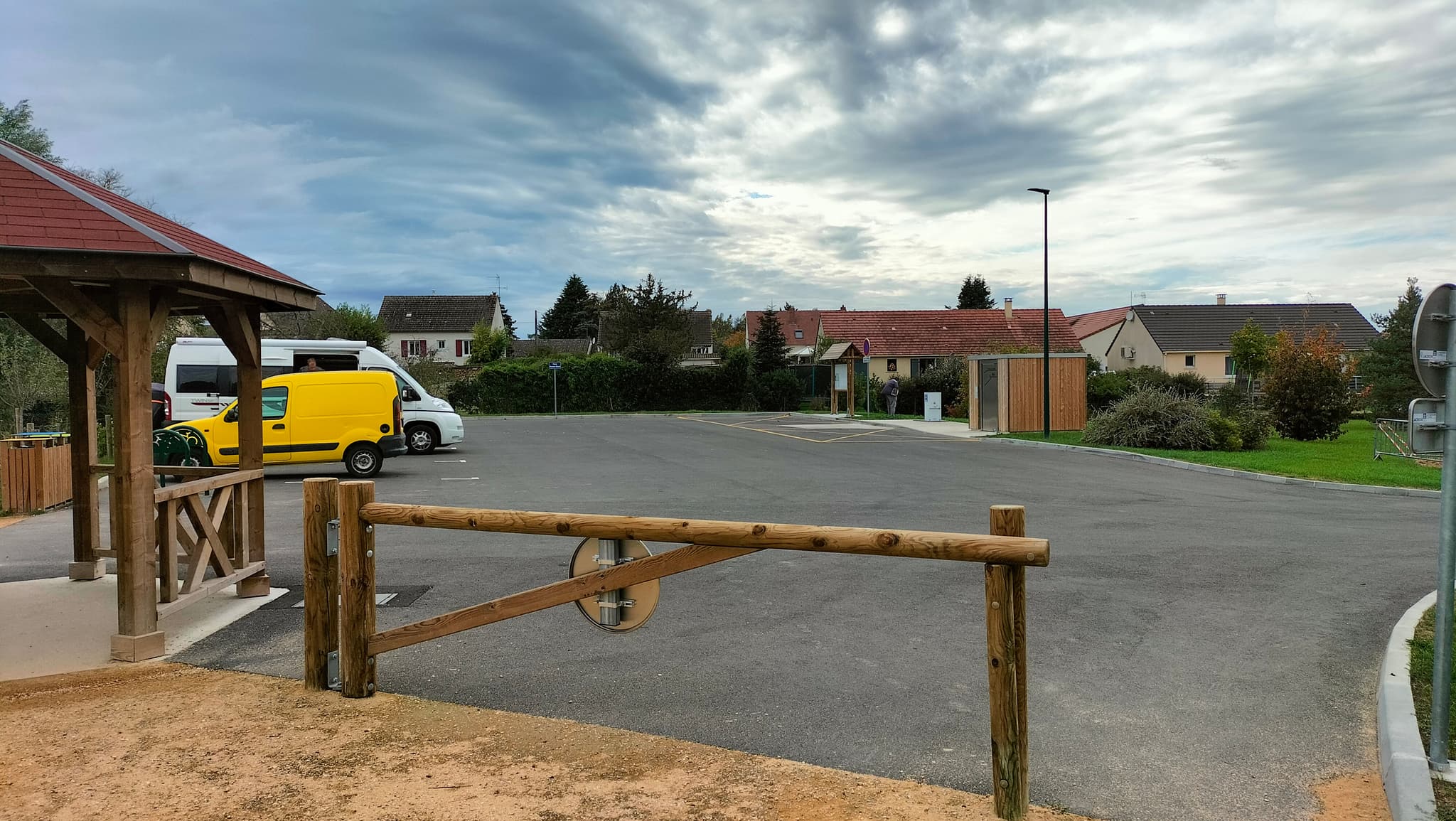 Aire_stationnement_Nogent sur Vernisson_2023_03