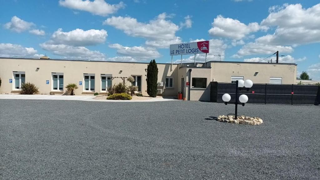 BEAUMONT EN VERON - LE PETIT LOGIS -Préto Bruno 21042033 (8)