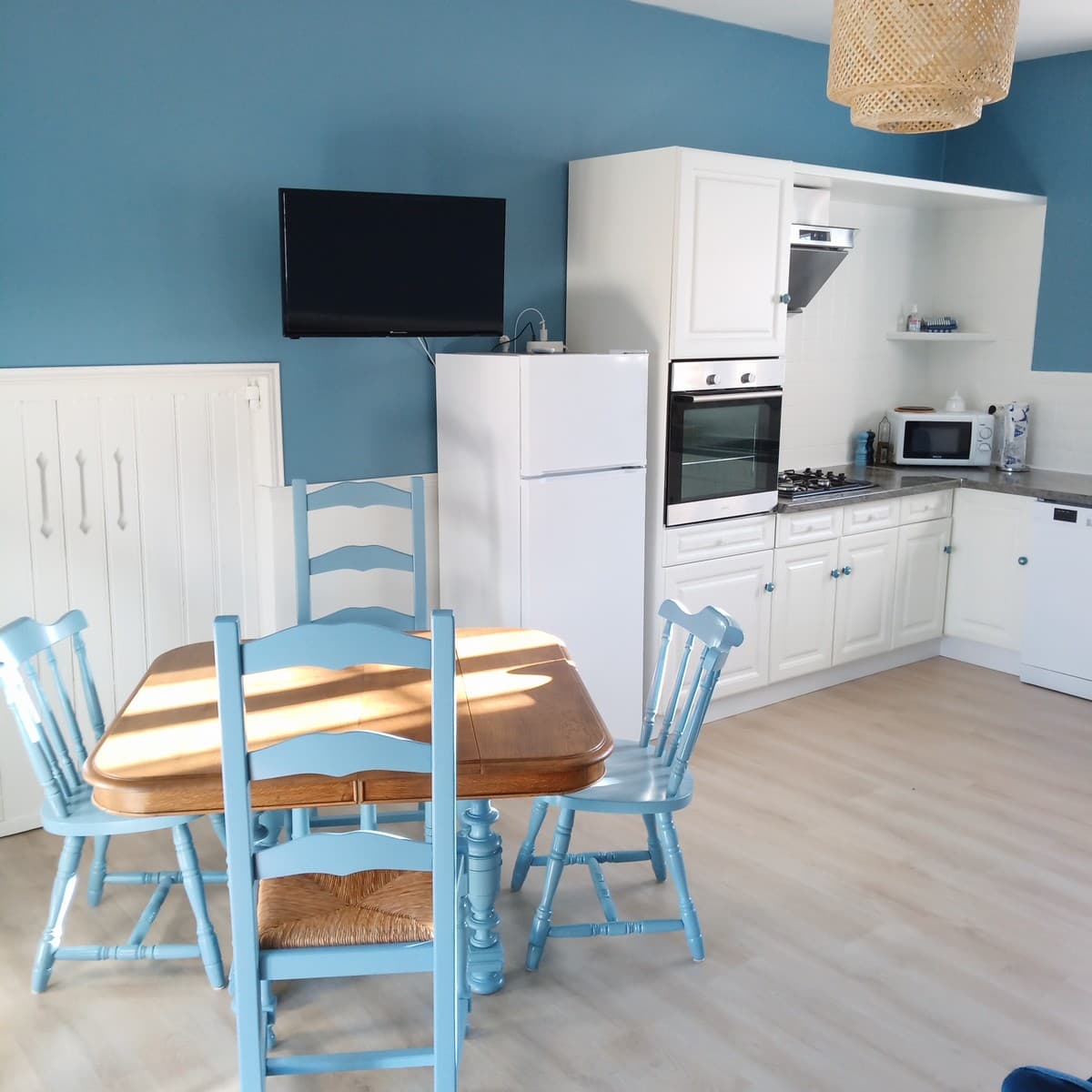 BRAYE-SOUS-FAYE-gîte Les licornes n'y voient que du bleu (9)