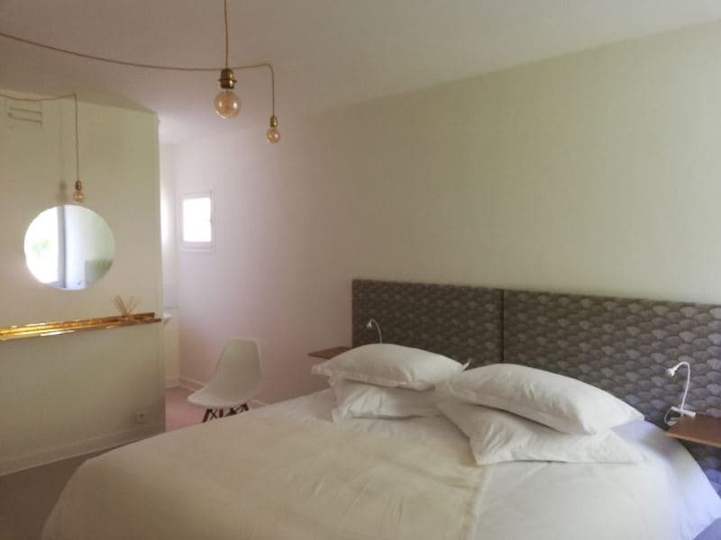 BerrySprings---Chambre au soleil levant