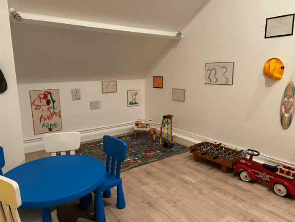 Chambre jaune (enfant)