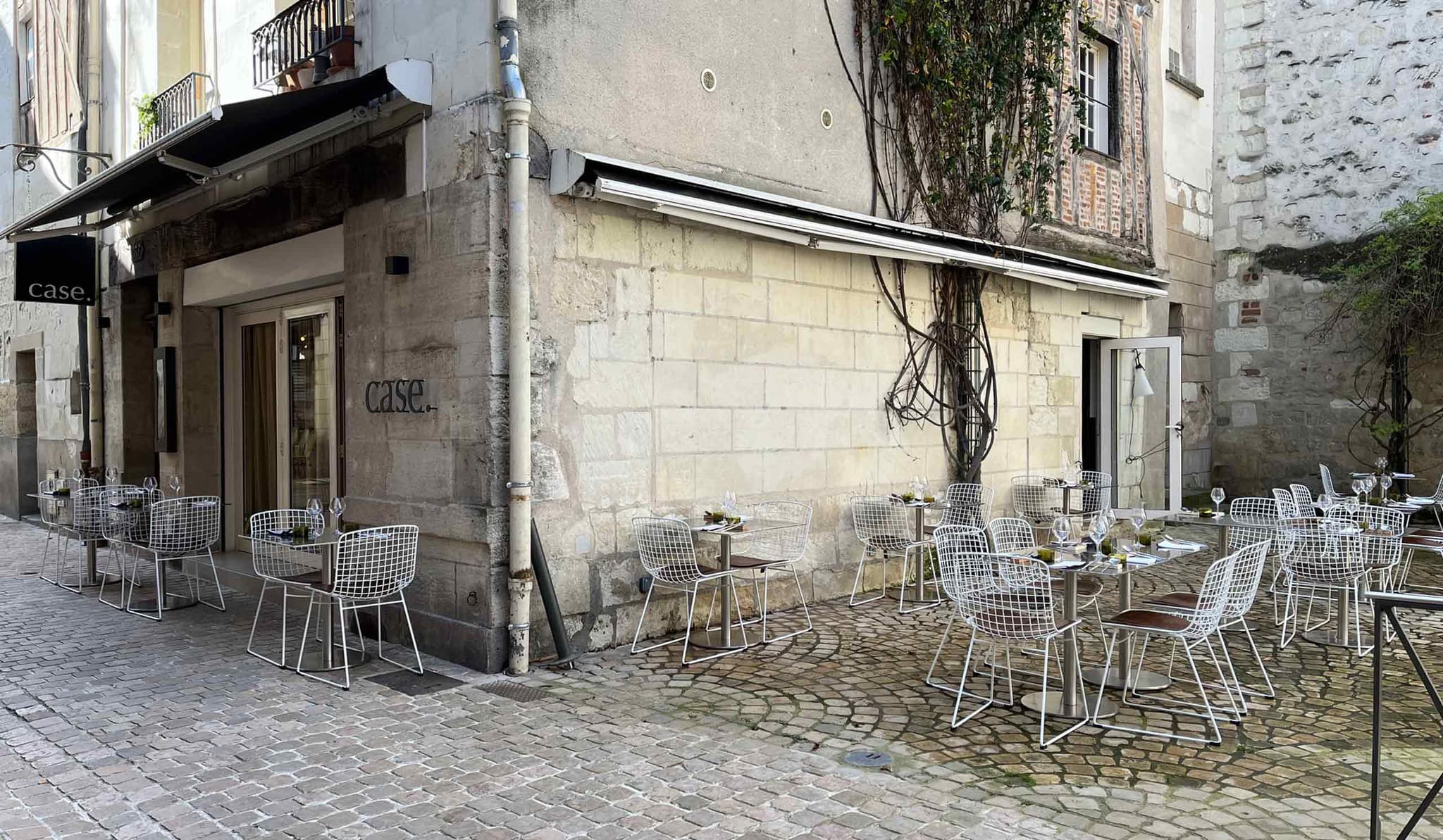 Case. Restaurant à Tours
