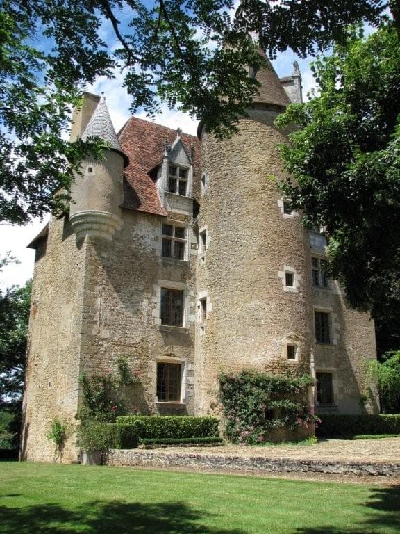 Chateau-du-Chatelier-a-Pommiers