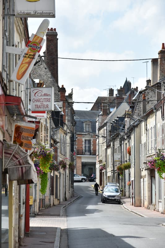 Châtillon sur Loire - grande rue - 8 aout 2018 - OT Terres de Loire et Canaux - IRémy (39)