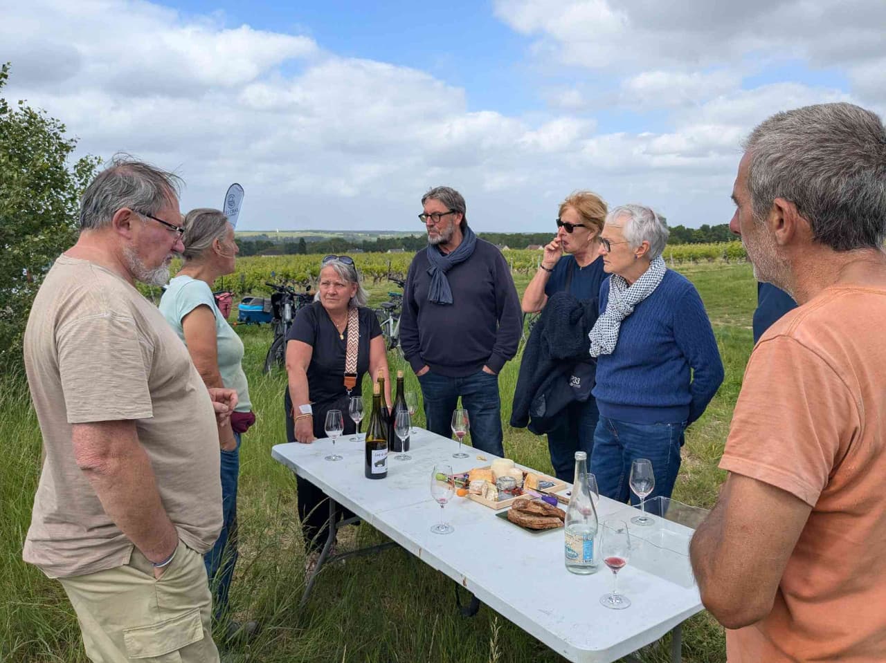 Dégustation vin fromage sur la Loire à vélo