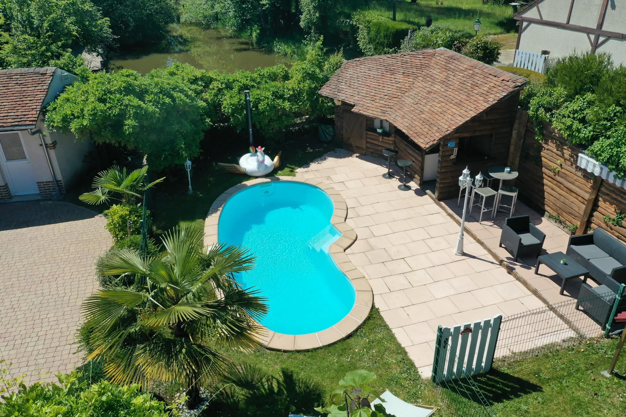 solognesud-romorantin-gite-lavillaeribelle-piscine